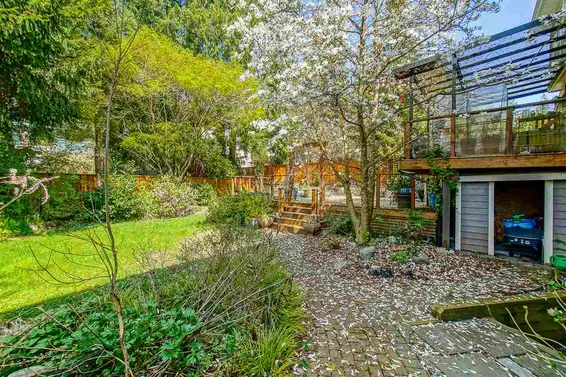 4620 Lockehaven Place, North Vancouver For Sale - image 8