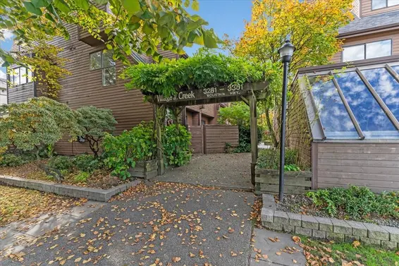 3295 Mountain Highway, North Vancouver