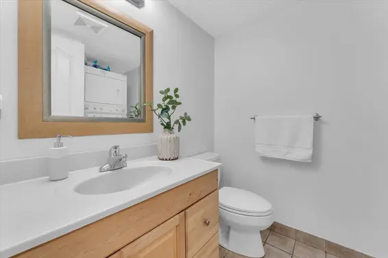 3295 Mountain Highway, North Vancouver For Sale - image 13
