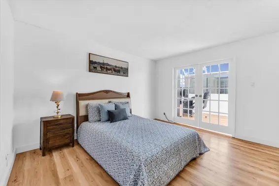 3295 Mountain Highway, North Vancouver For Sale - image 15