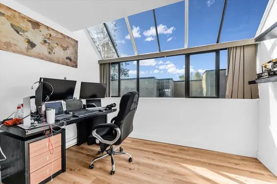 3295 Mountain Highway, North Vancouver For Sale - image 18