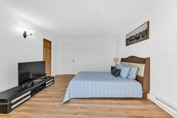 3295 Mountain Highway, North Vancouver For Sale - image 21