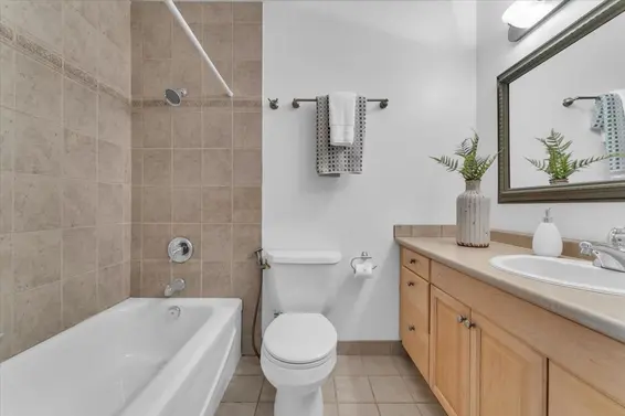 3295 Mountain Highway, North Vancouver For Sale - image 24