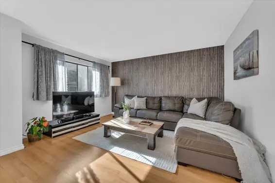 3295 Mountain Highway, North Vancouver For Sale - image 3