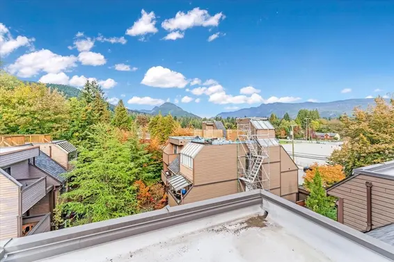 3295 Mountain Highway, North Vancouver For Sale - image 32