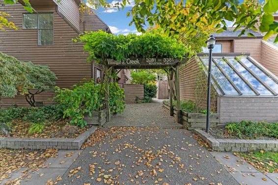 3295 Mountain Highway, North Vancouver For Sale - image 36