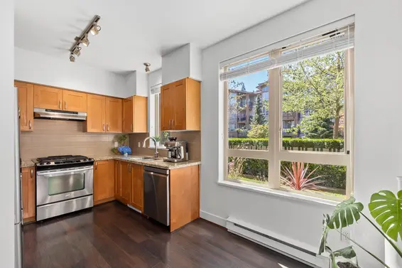 110 2601 Whiteley Court, North Vancouver For Sale - image 20