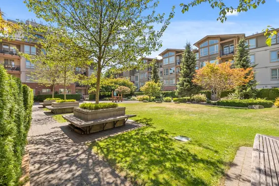 110 2601 Whiteley Court, North Vancouver For Sale - image 29