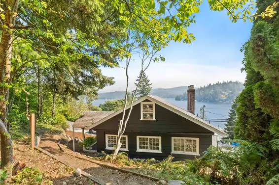 2689 Panorama Drive, North Vancouver For Sale - image 31