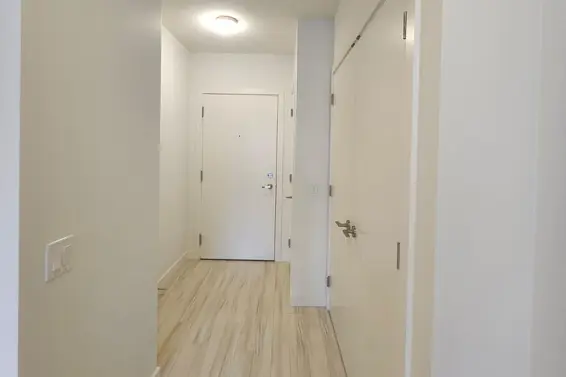 313 111 East 3rd Street, North Vancouver For Sale - image 2