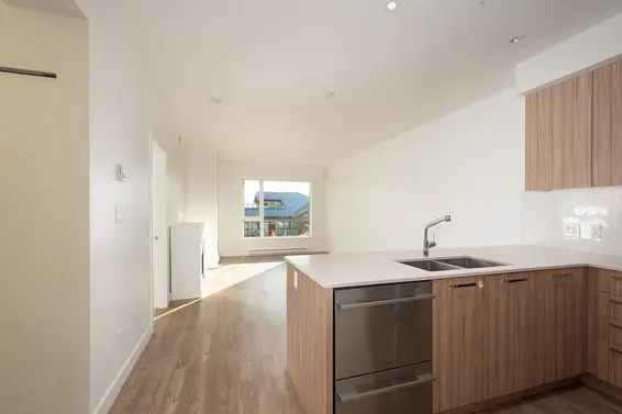 403 1061 Marine Drive, North Vancouver For Sale - image 9