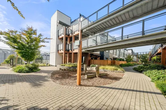 157 555 East 2nd Street, North Vancouver For Sale - image 37