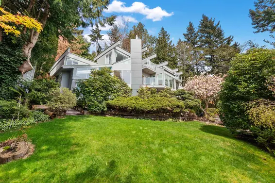 5824 Falcon Road, West Vancouver