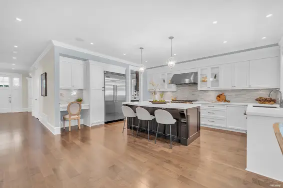 2213 Jefferson Avenue, West Vancouver For Sale - image 12