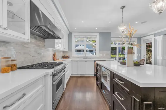 2213 Jefferson Avenue, West Vancouver For Sale - image 14