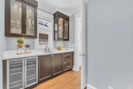 2213 Jefferson Avenue, West Vancouver For Sale - image 16