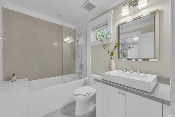 2213 Jefferson Avenue, West Vancouver For Sale - image 27
