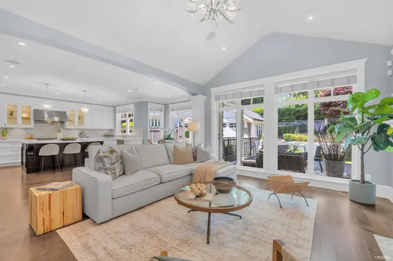 2213 Jefferson Avenue, West Vancouver For Sale - image 6