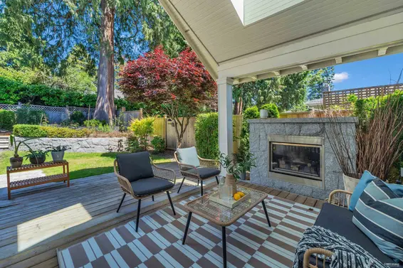 2213 Jefferson Avenue, West Vancouver For Sale - image 8