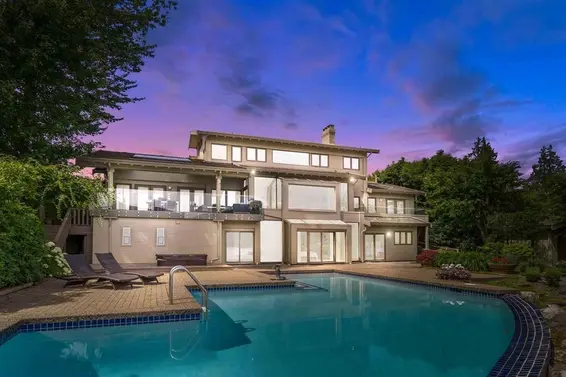 668 Beachview Drive, North Vancouver