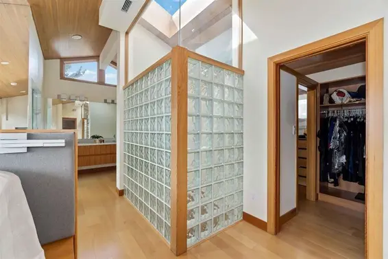668 Beachview Drive, North Vancouver For Sale - image 21