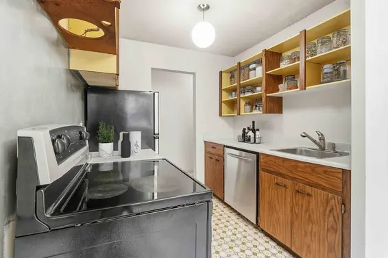 301 120 East 4th Street, North Vancouver For Sale - image 13