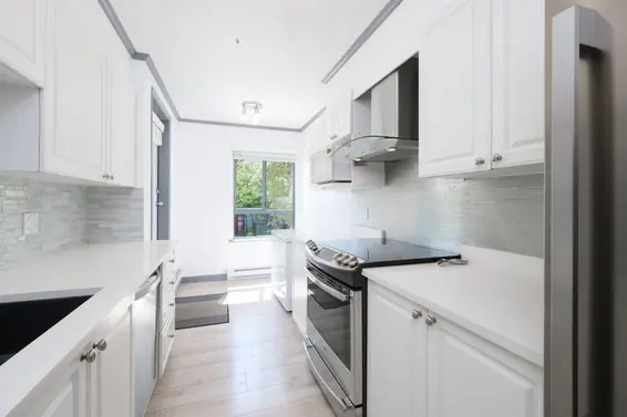 209 223 Mountain Highway, North Vancouver For Sale - image 5