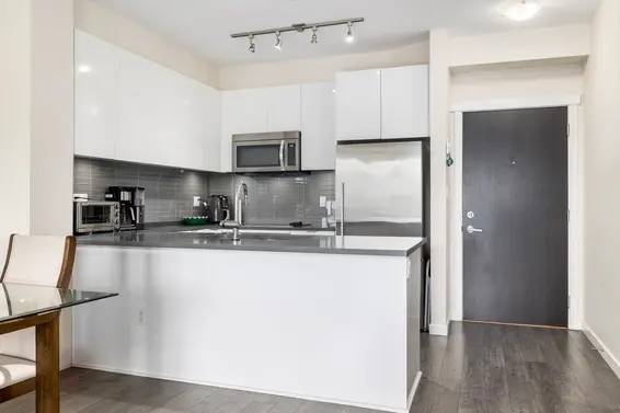 322 2665 Mountain Highway, North Vancouver For Sale - image 4