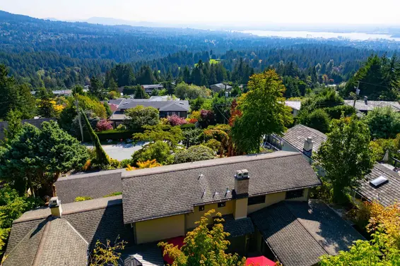 560 Craigmohr Drive, West Vancouver For Sale - image 12