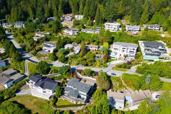 560 Craigmohr Drive, West Vancouver For Sale - image 15