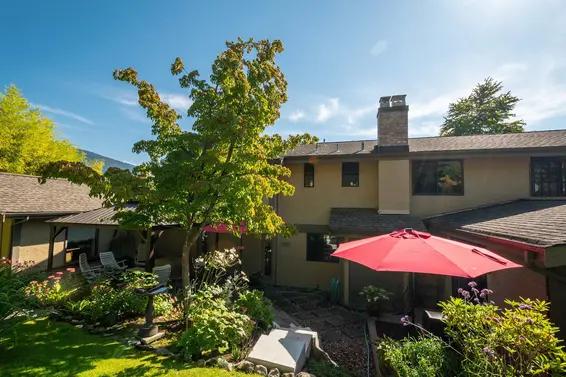 560 Craigmohr Drive, West Vancouver For Sale - image 37