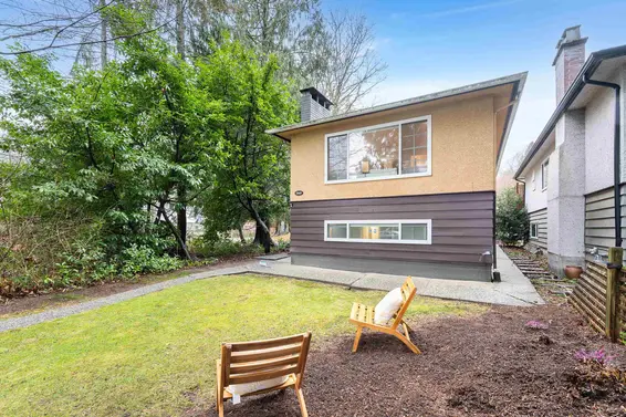 1068 Canyon Boulevard, North Vancouver For Sale - image 2