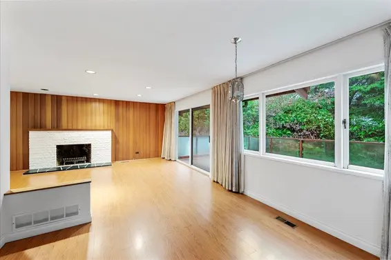 1064 Ruthina Avenue, North Vancouver For Sale - image 10