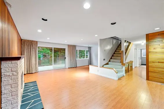 1064 Ruthina Avenue, North Vancouver For Sale - image 16