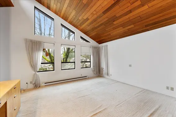 1064 Ruthina Avenue, North Vancouver For Sale - image 26