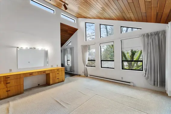 1064 Ruthina Avenue, North Vancouver For Sale - image 28