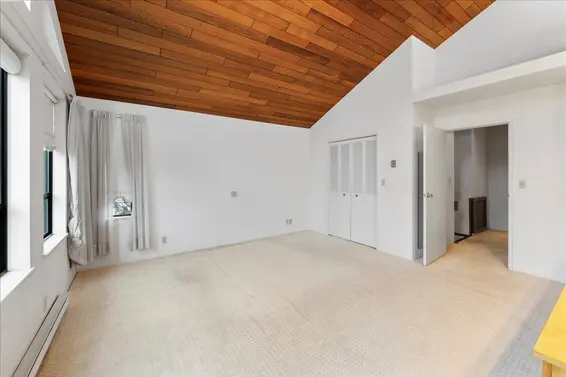 1064 Ruthina Avenue, North Vancouver For Sale - image 30