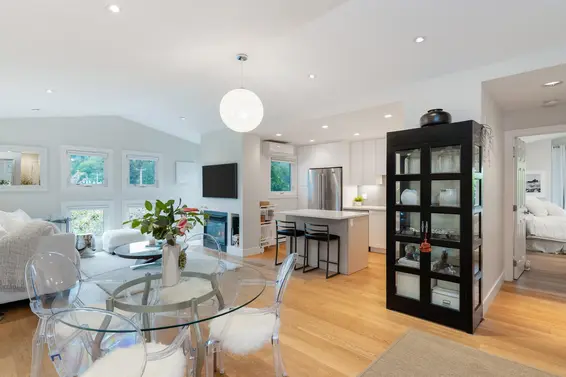 304 1528 Bowser Avenue, North Vancouver