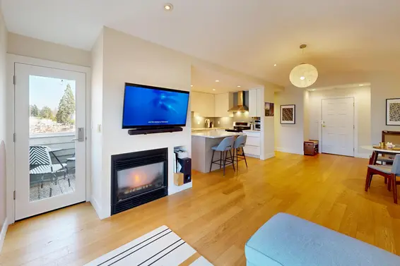 304 1528 Bowser Avenue, North Vancouver For Sale - image 12