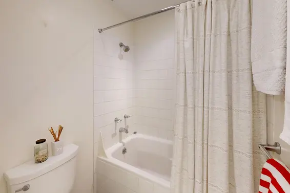 304 1528 Bowser Avenue, North Vancouver For Sale - image 21