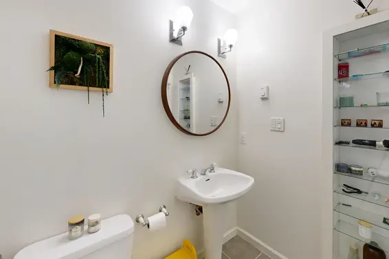 304 1528 Bowser Avenue, North Vancouver For Sale - image 28