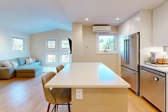 304 1528 Bowser Avenue, North Vancouver For Sale - image 6