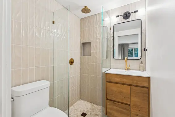 1053 Old Lillooet Road, North Vancouver For Sale - image 19