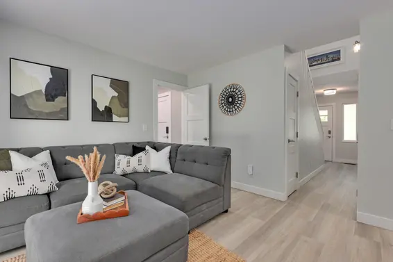 1460 Hamber Court, North Vancouver For Sale - image 12