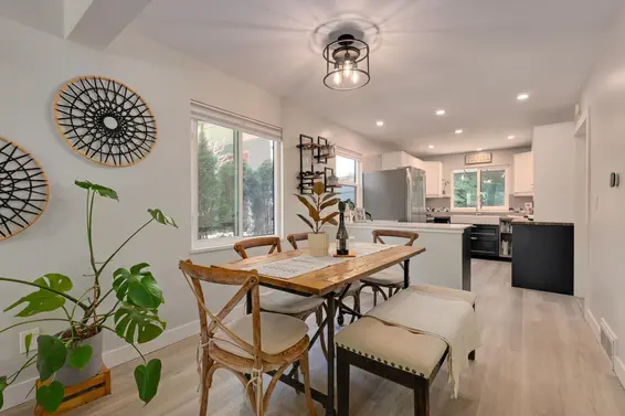 1460 Hamber Court, North Vancouver For Sale - image 5