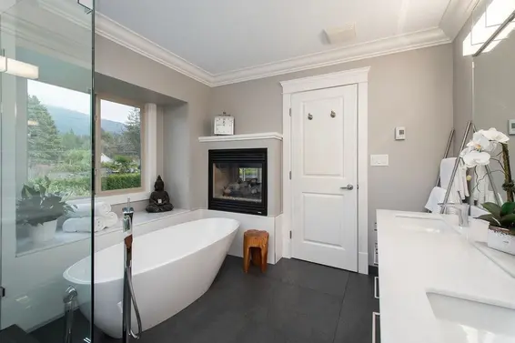 956 Belmont Avenue, North Vancouver For Sale - image 28