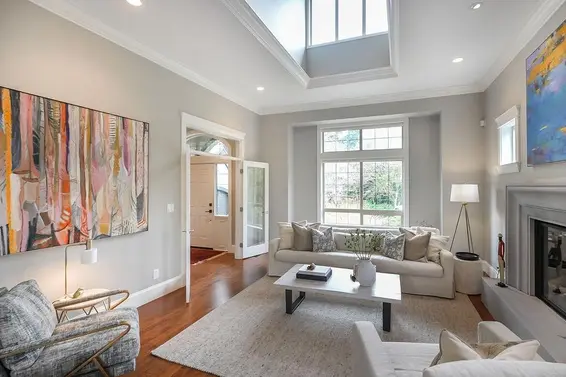 956 Belmont Avenue, North Vancouver For Sale - image 3