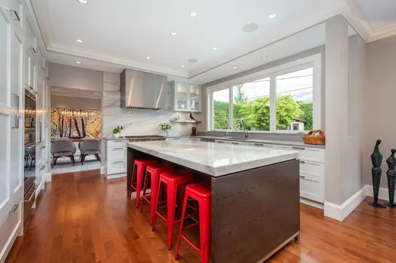 956 Belmont Avenue, North Vancouver For Sale - image 9