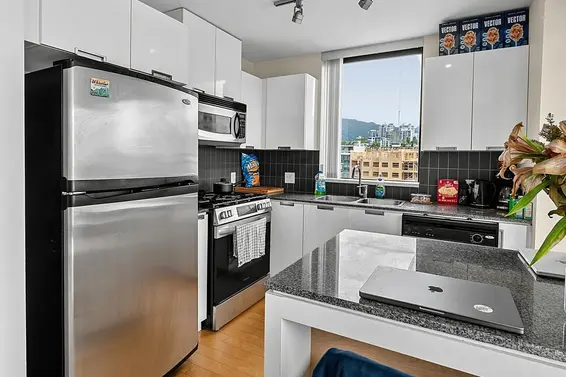 1107 151 West 2nd Street, North Vancouver For Sale - image 11