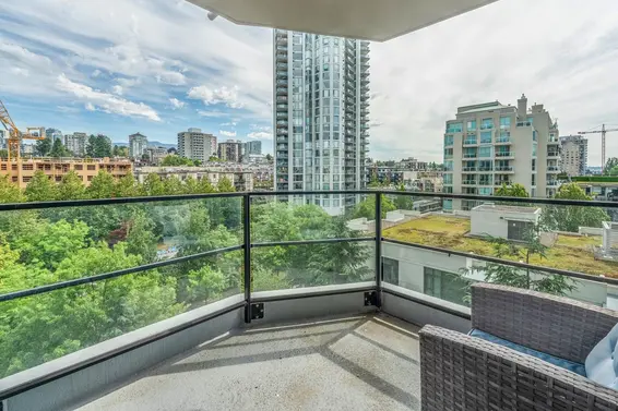 1107 151 West 2nd Street, North Vancouver For Sale - image 2
